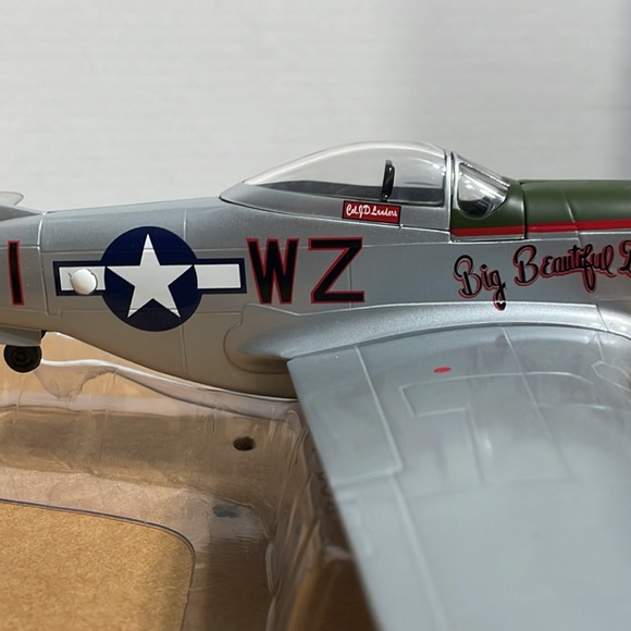 SpecCast Airplane Model - Picture 10 of 10